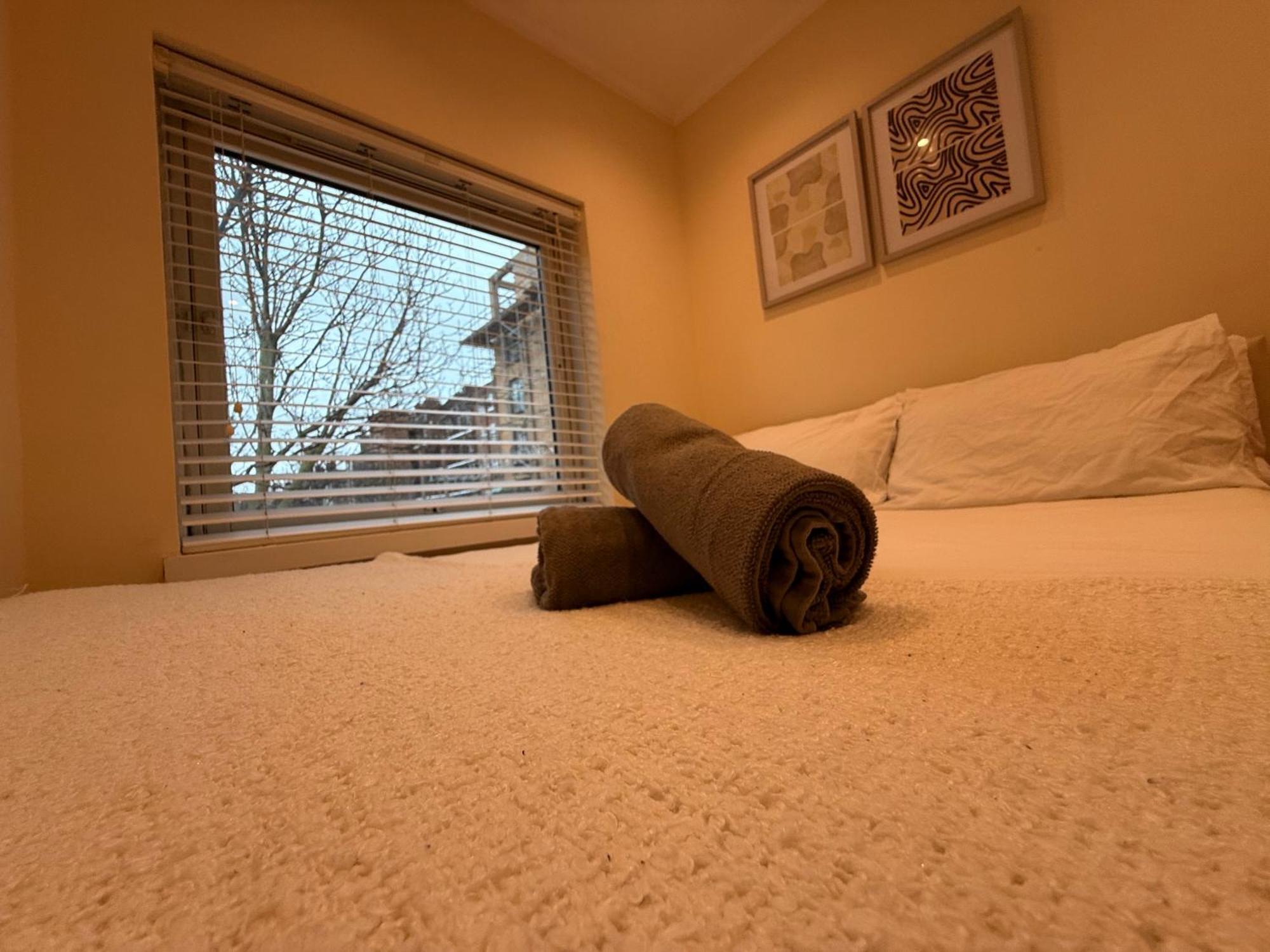 Two Bedroom Flat In The Heart Of Londres Extérieur photo
