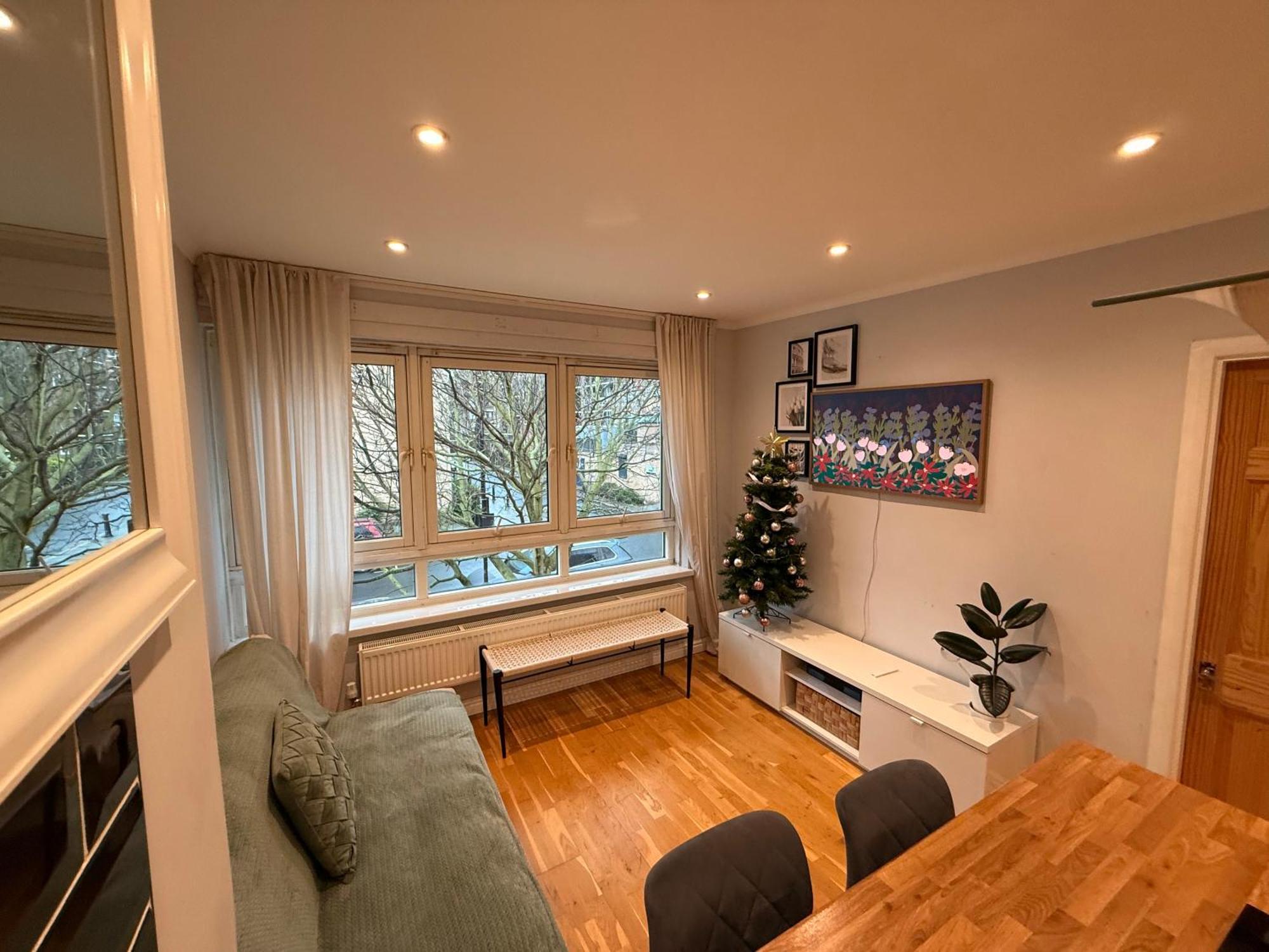 Two Bedroom Flat In The Heart Of Londres Extérieur photo