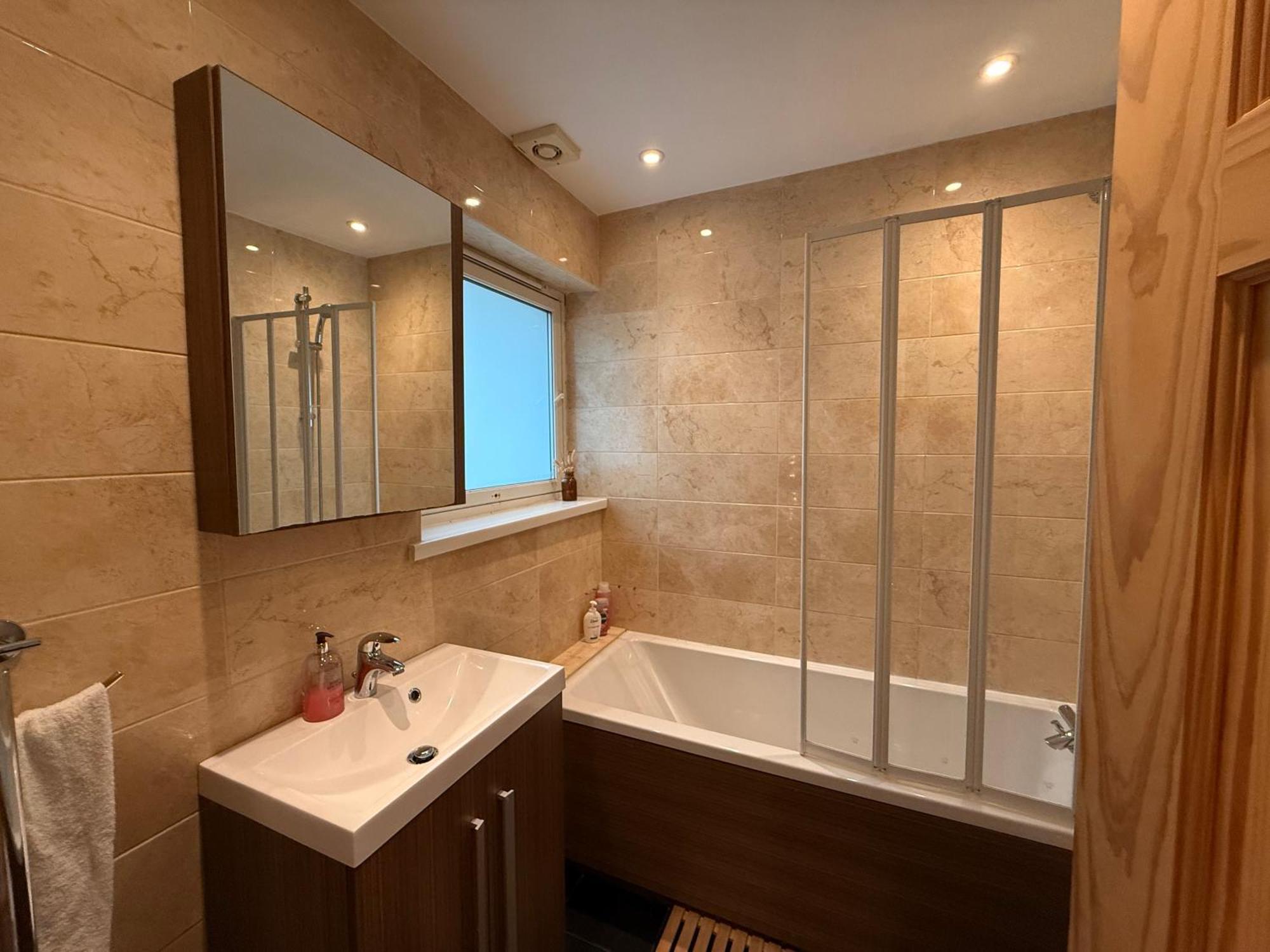 Two Bedroom Flat In The Heart Of Londres Extérieur photo