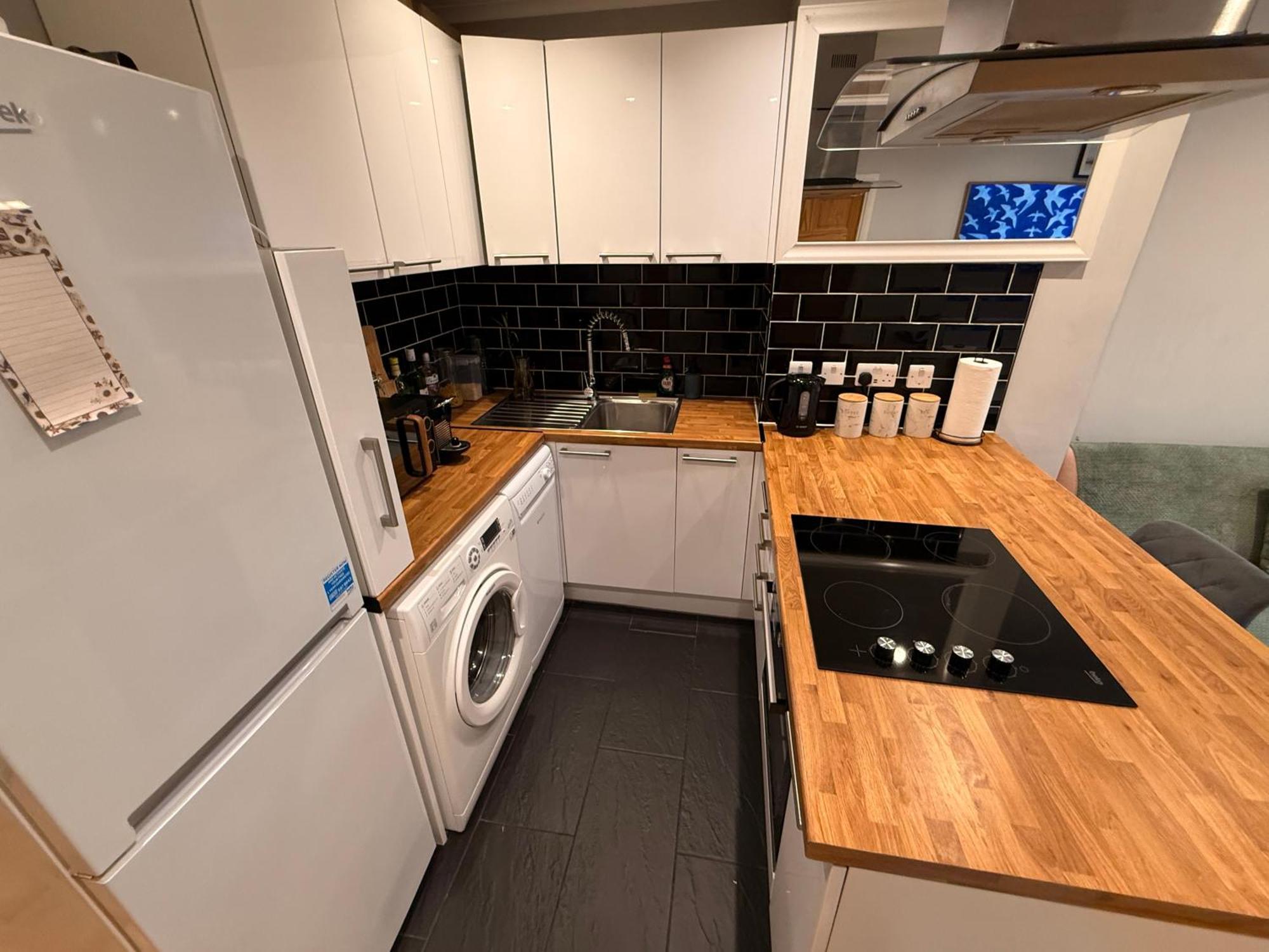 Two Bedroom Flat In The Heart Of Londres Extérieur photo